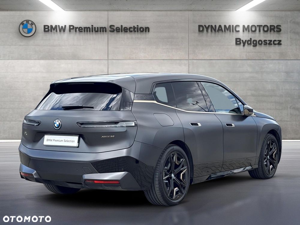 BMW iX - 6