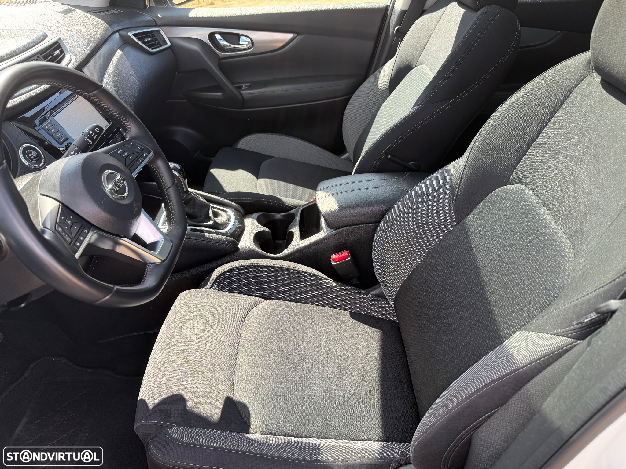 Nissan Qashqai 1.3 DIG-T N-Connecta J18 DCT - 19