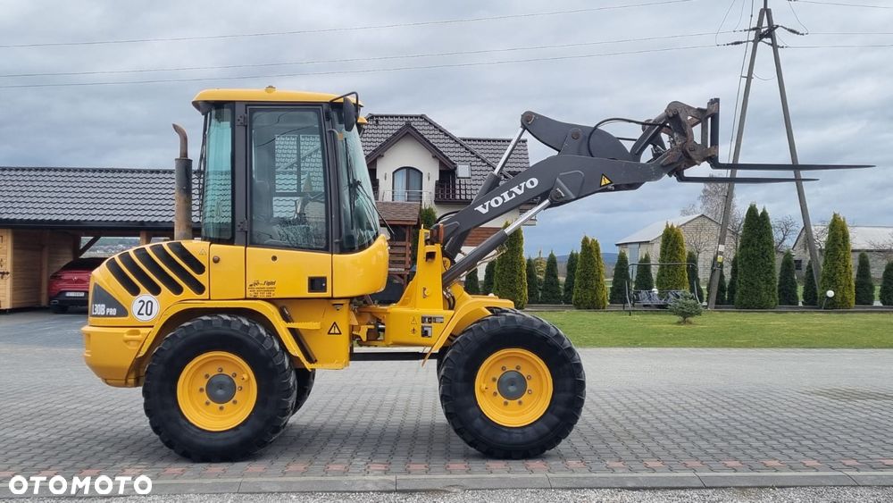 Volvo L30B/ Maszyna sprowadzona/ 6480H/ - 18