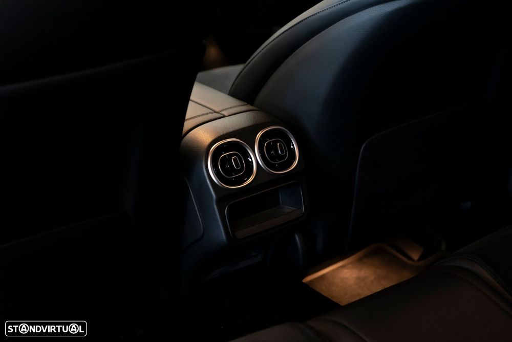 Mercedes-Benz C 300 d AMG Line - 25