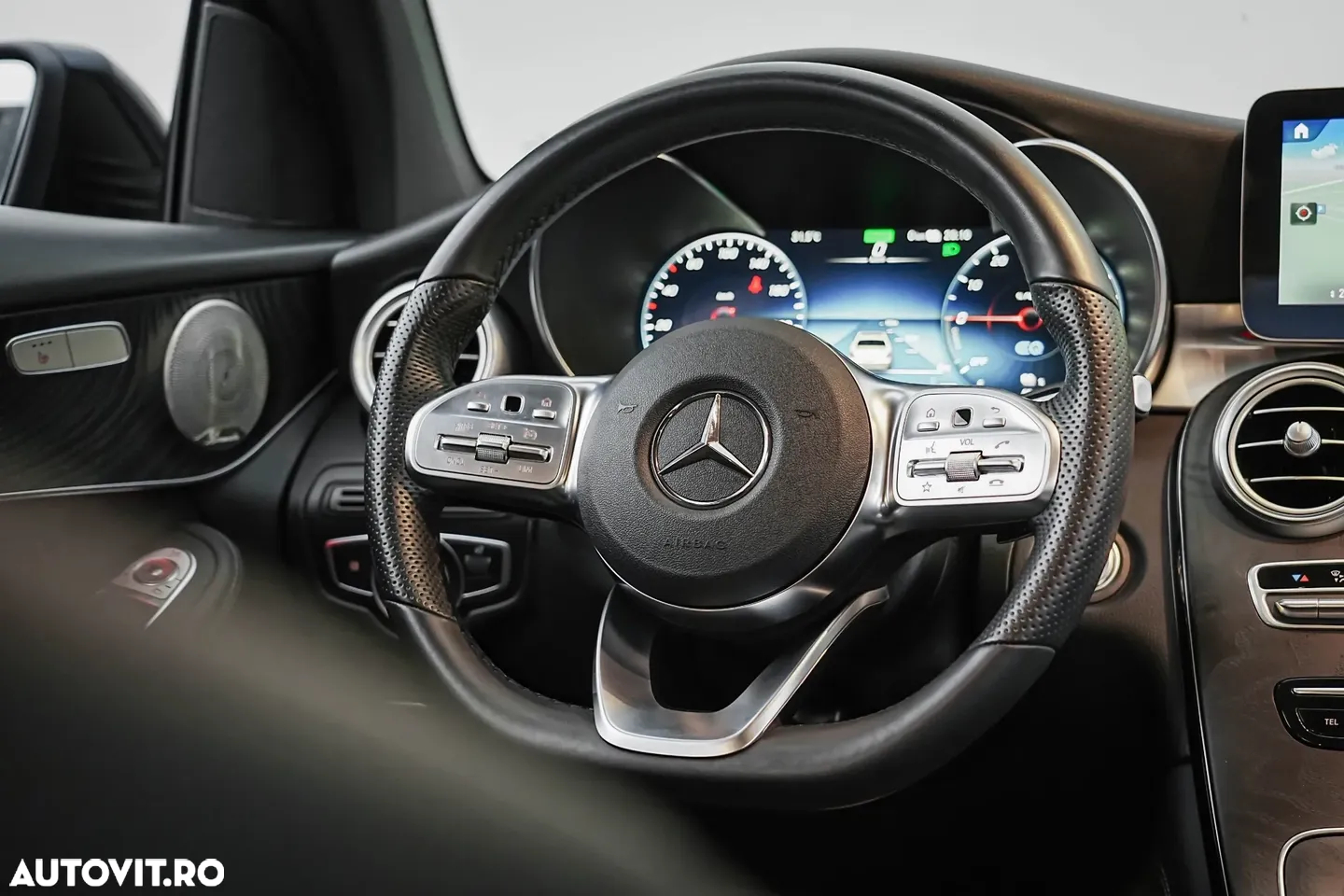 Mercedes-Benz GLC Coupe 300 de 4Matic 9G-TRONIC AMG Line Plus - 10