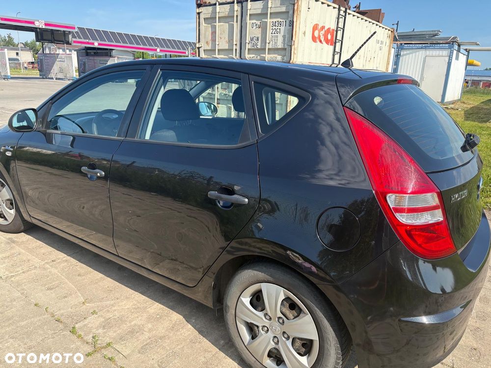 Hyundai i30 1.4 Base - 17