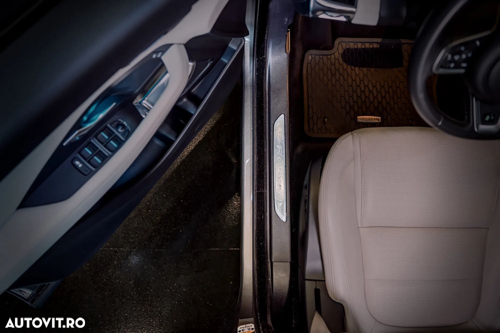 Jaguar E-Pace D180 AWD Aut. R-Dynamic HSE - 10