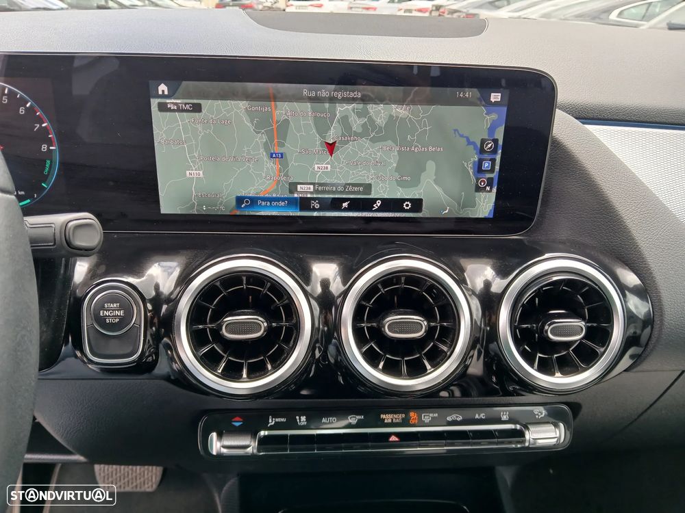 Mercedes-Benz GLA 250 e 8G-DCT - 24