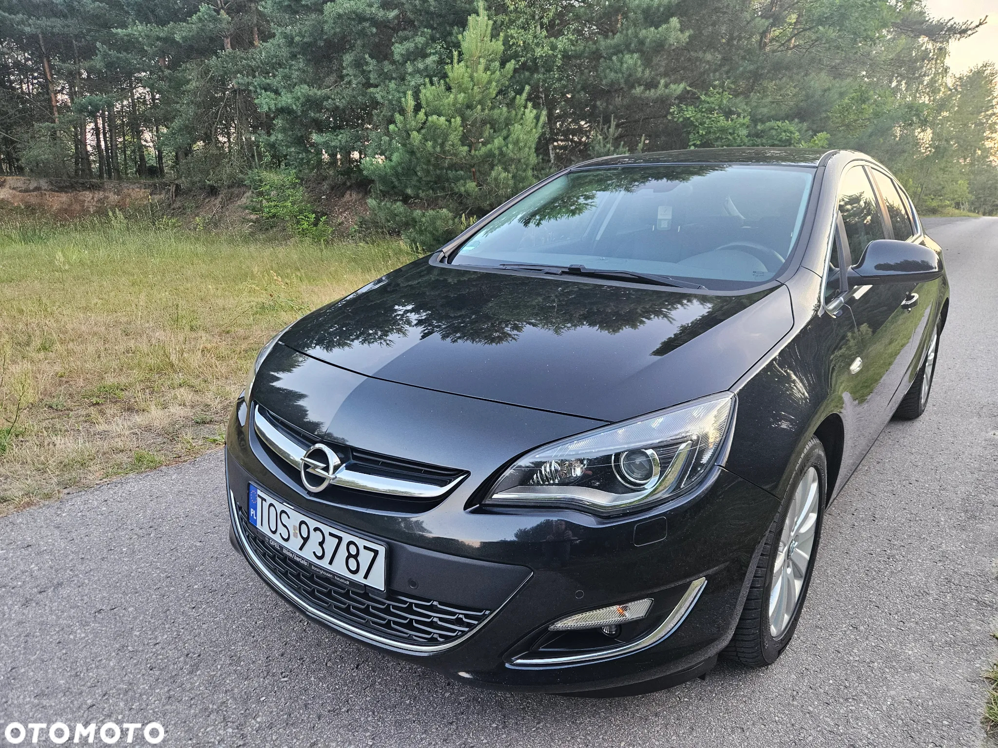 Opel Astra 2.0 CDTI Exklusiv - 11