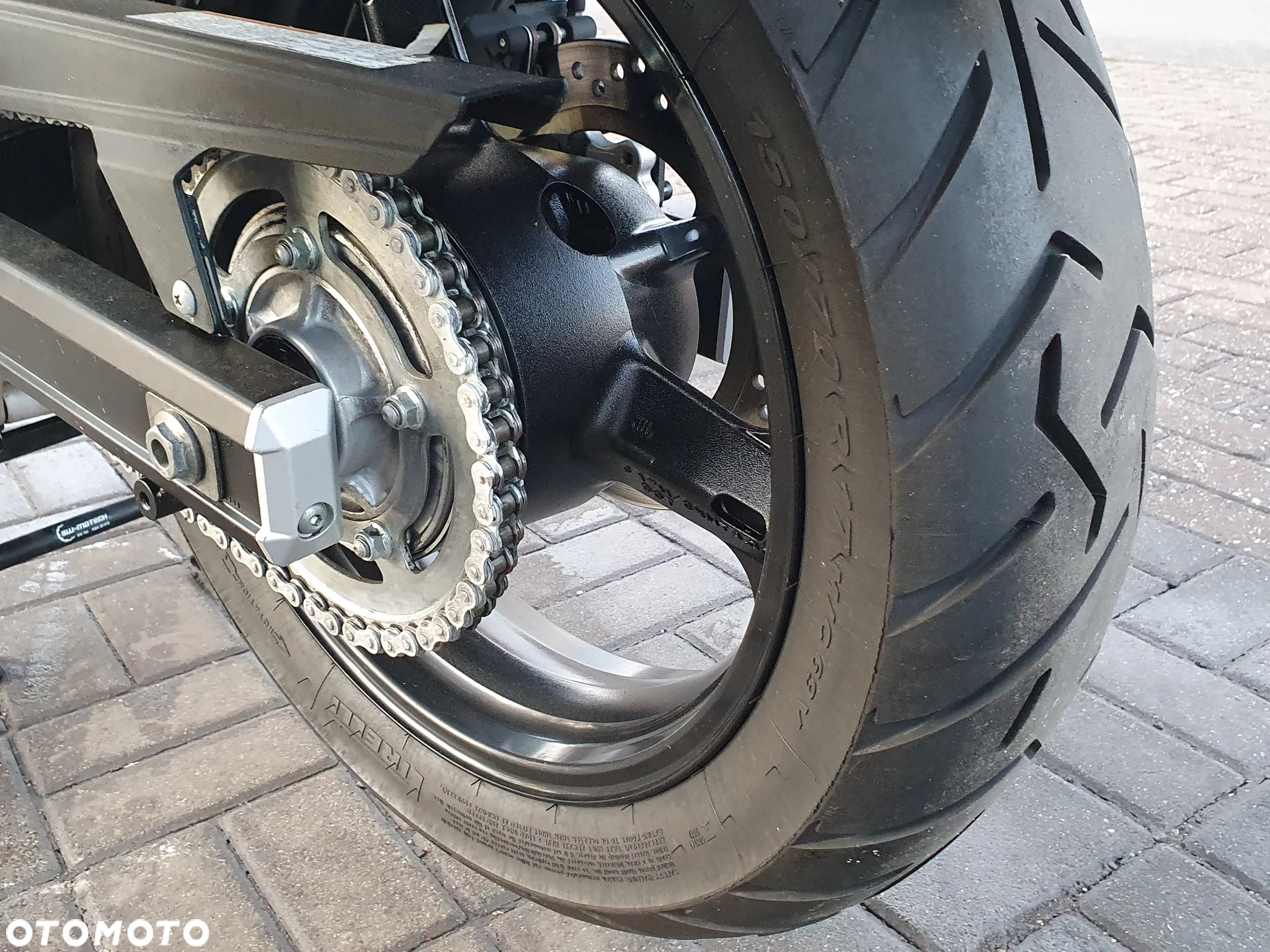 Suzuki V-STROM - 22
