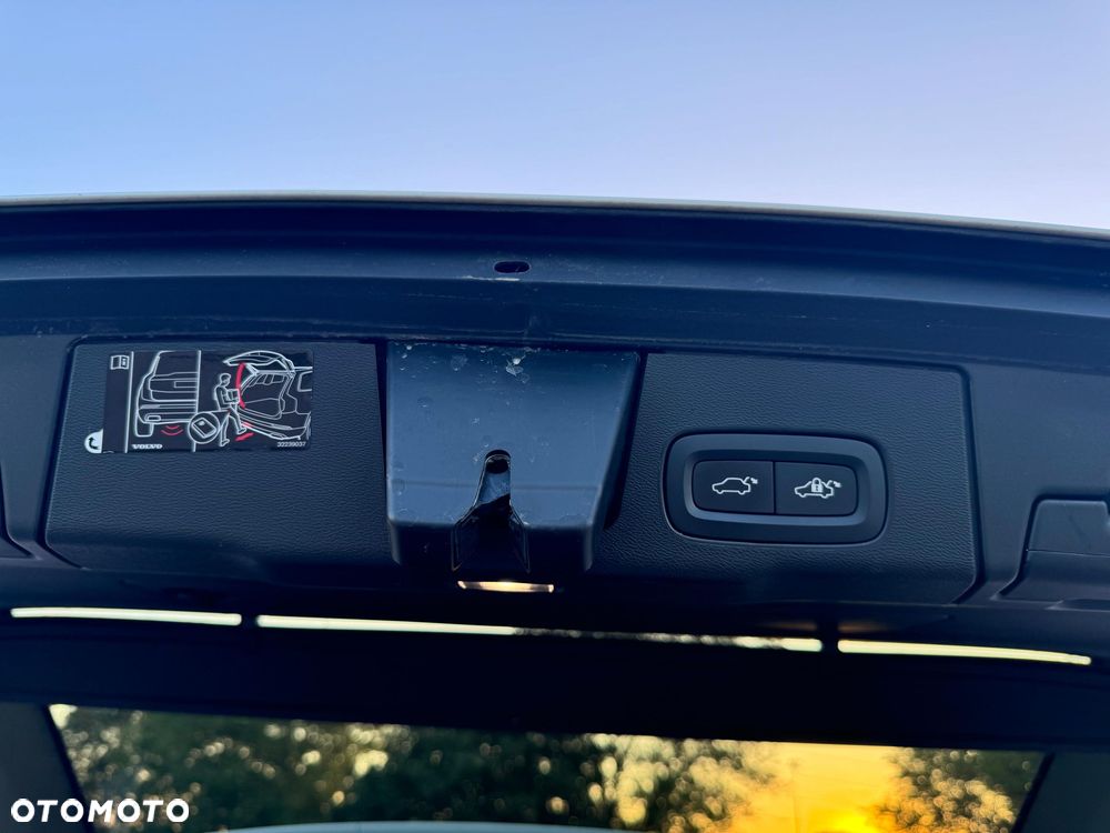 Volvo XC 60 T5 AWD Geartronic Inscription - 32