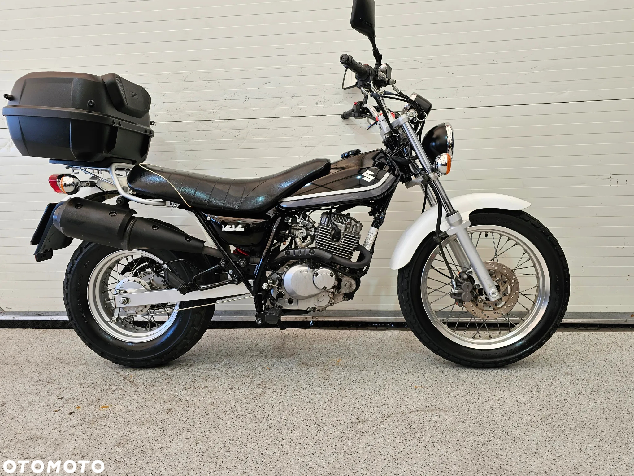 Suzuki RV - 4