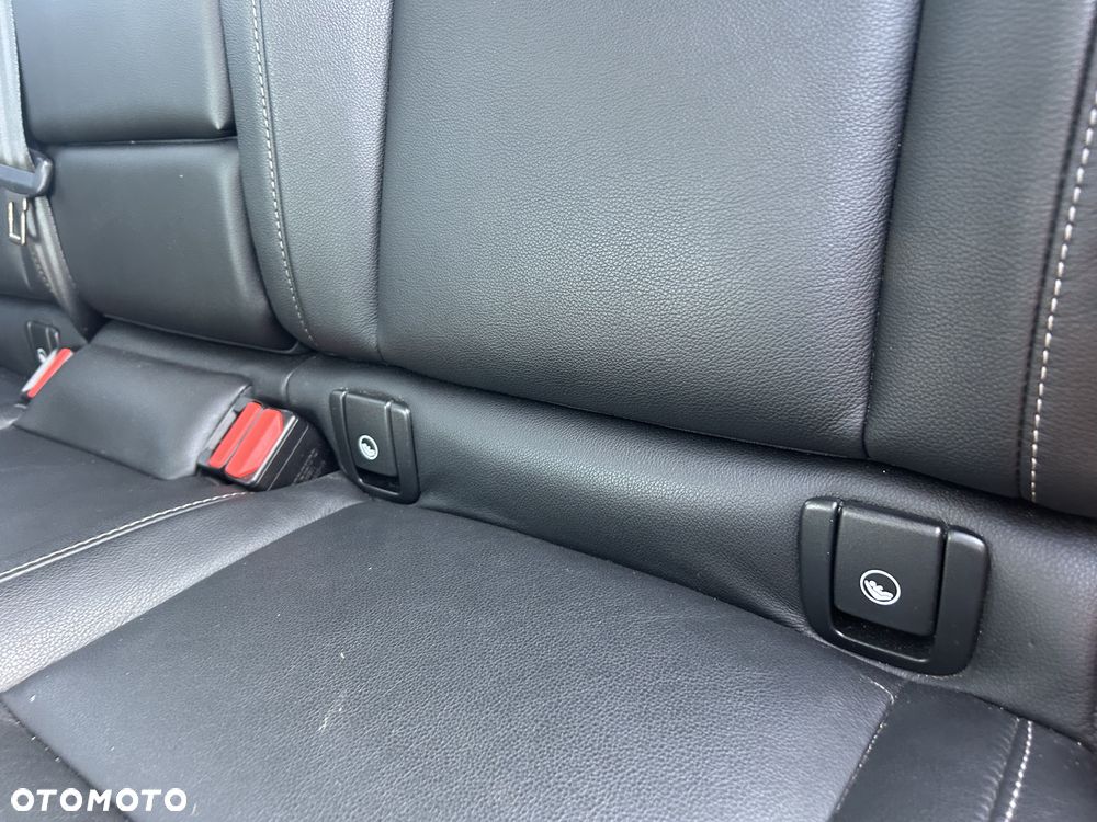 Volvo XC 40 T5 AWD Momentum - 24