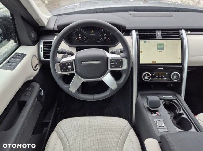 Land Rover Discovery D250 S - 9