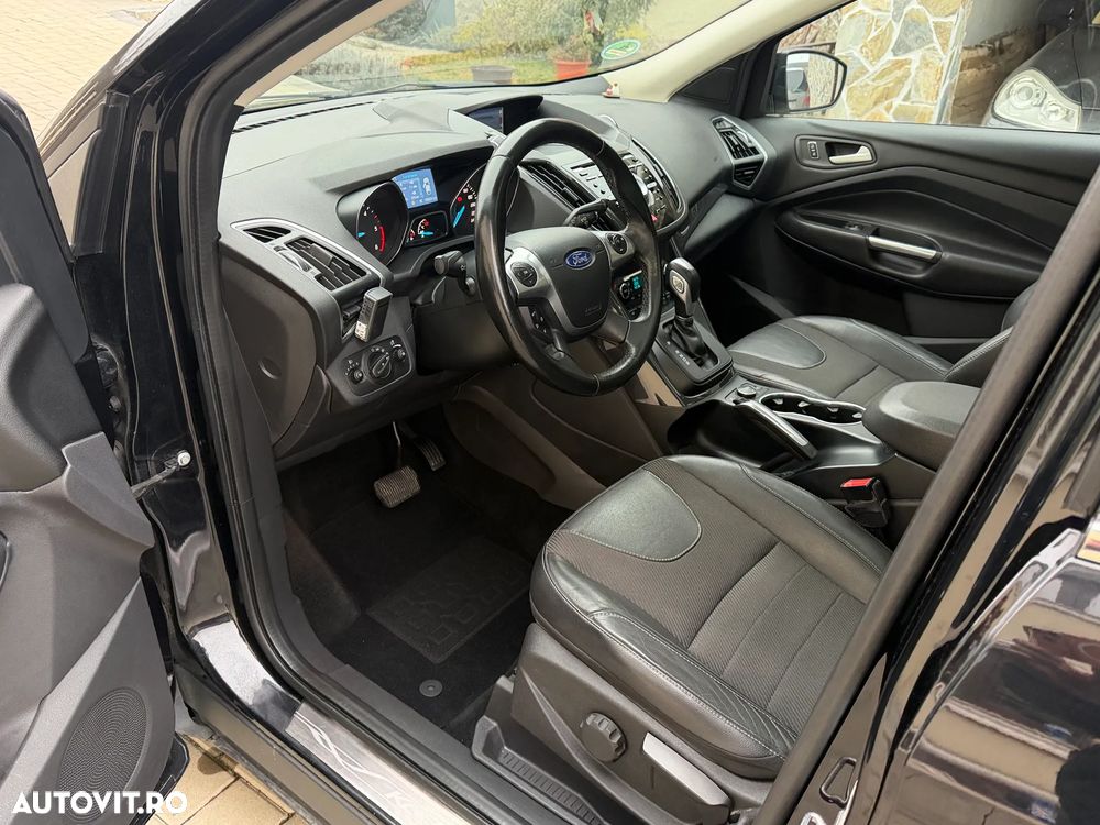 Ford Kuga 2.0 TDCi 4x4 Aut. SYNC - 6