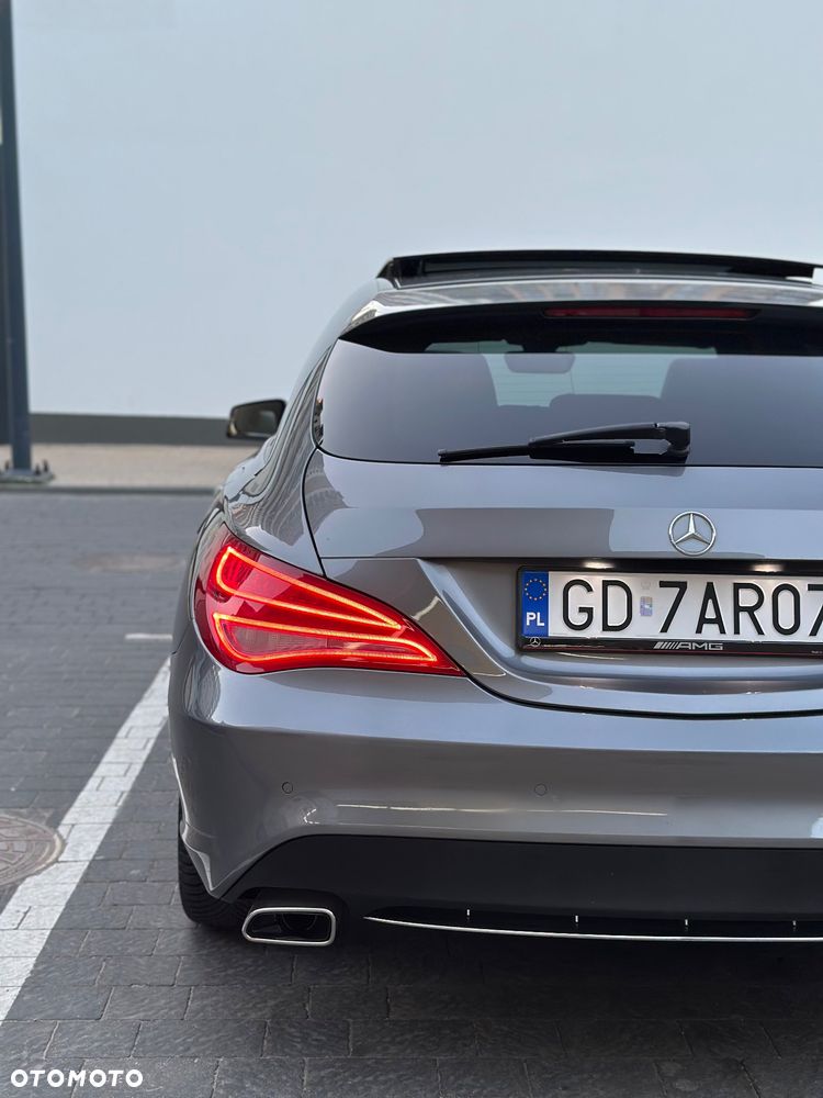 Mercedes-Benz CLA 200 7G-DCT UrbanStyle Edition - 14