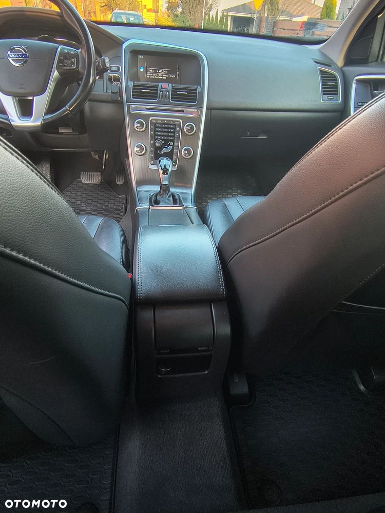 Volvo XC 60 D4 Drive-E Summum - 11