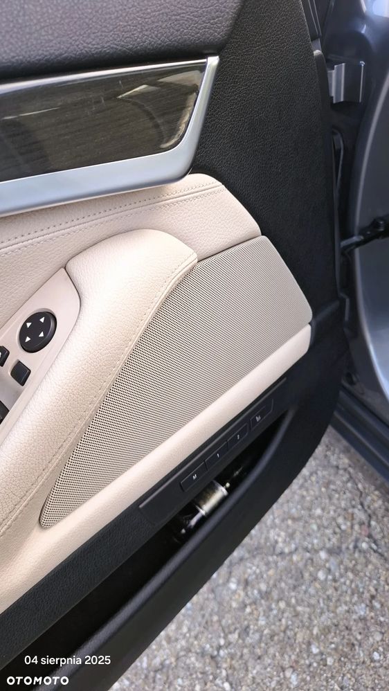 BMW Seria 5 535i xDrive - 12