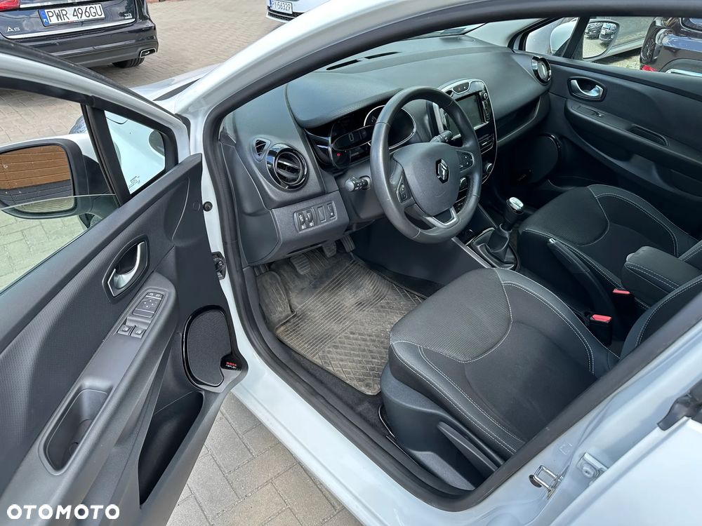 Renault Clio - 6