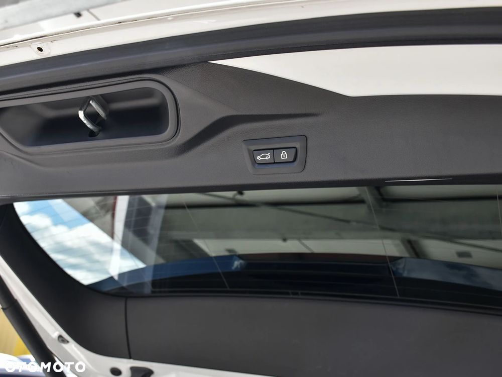 BMW X5 M M50d - 13