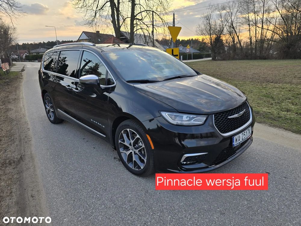Chrysler Pacifica - 1