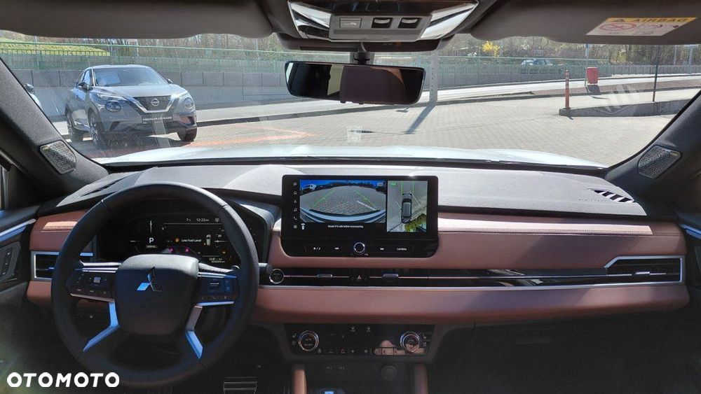 Mitsubishi Outlander - 8