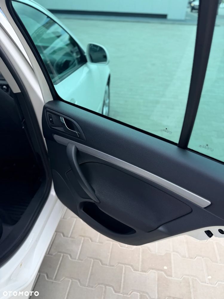 Skoda Octavia 1.8 TSI Elegance DSG - 4