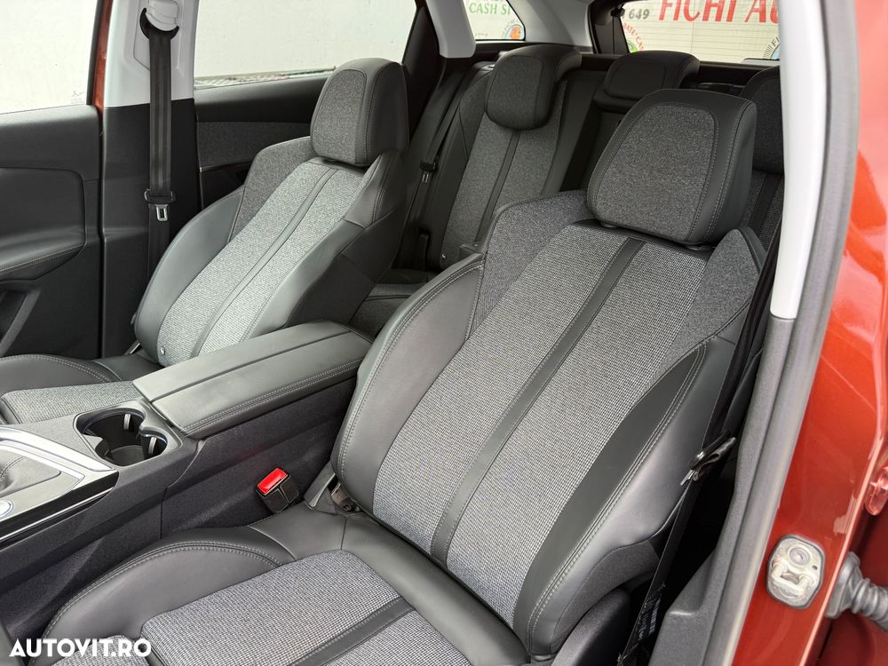Peugeot 3008 PureTech 130 Stop & Start GPF Active Business-Paket - 17