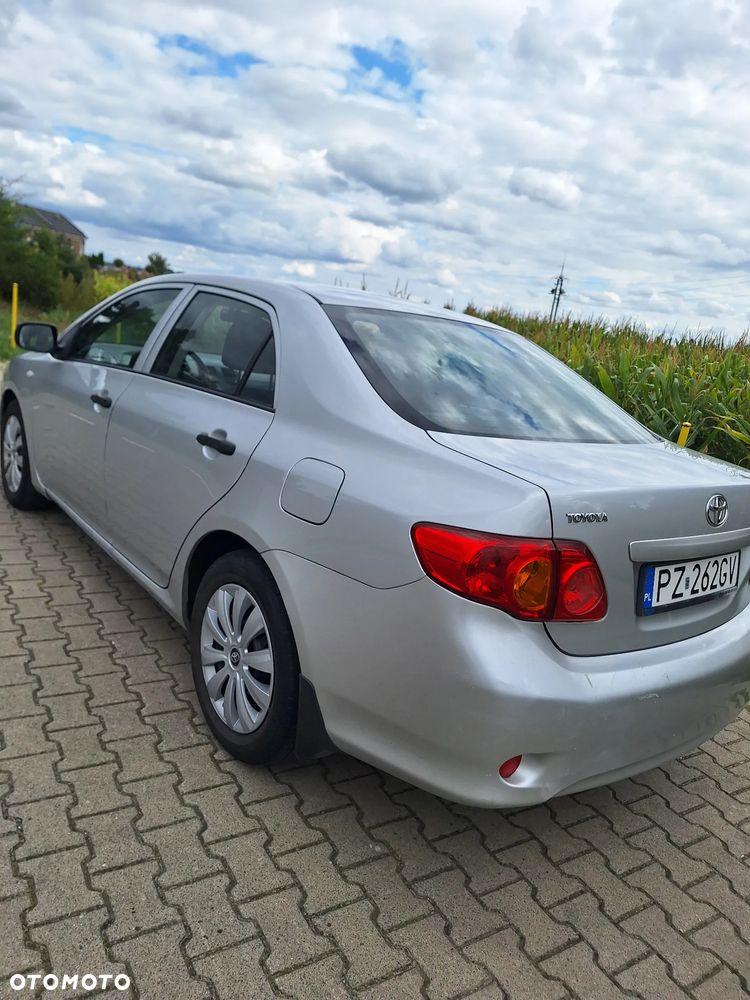 Toyota Corolla - 27