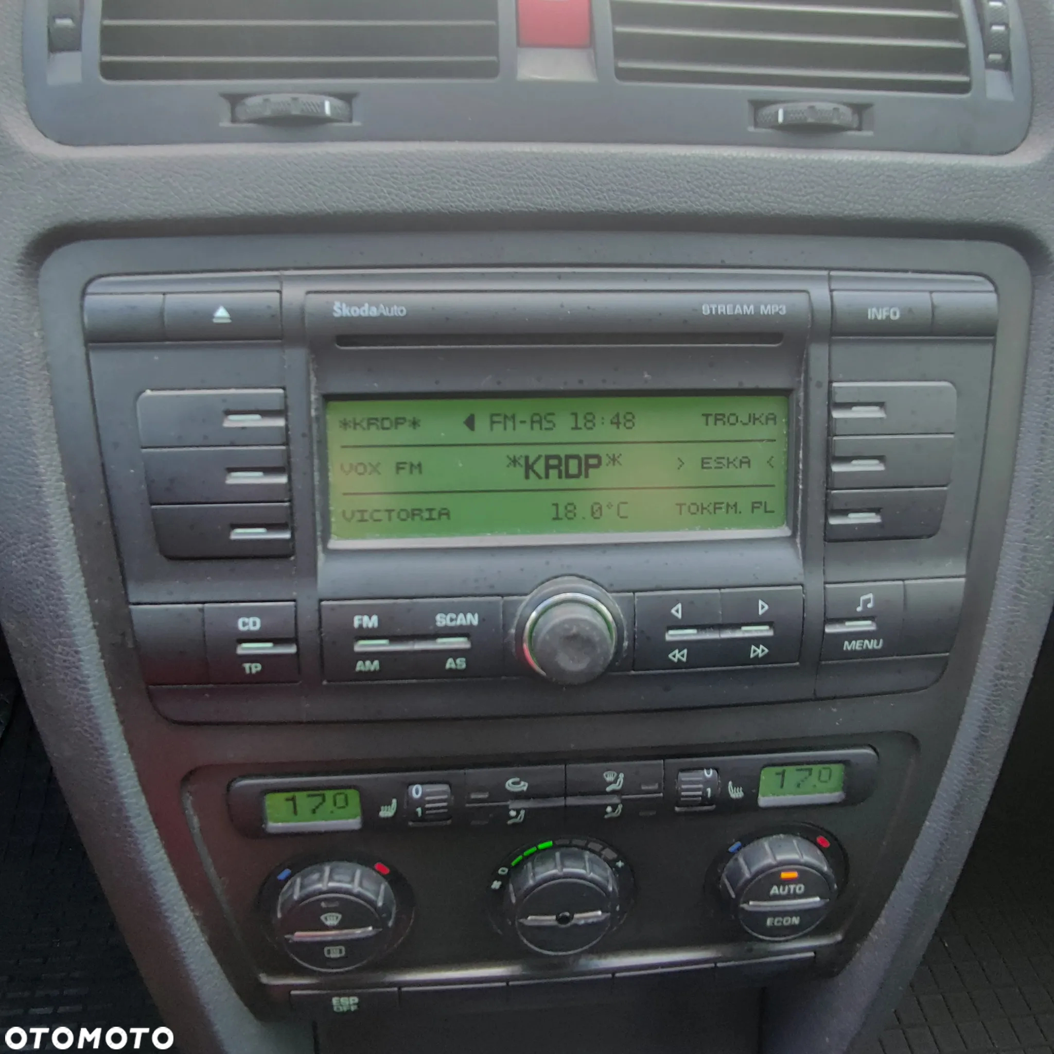 Skoda Octavia 1.6 Elegance - 24