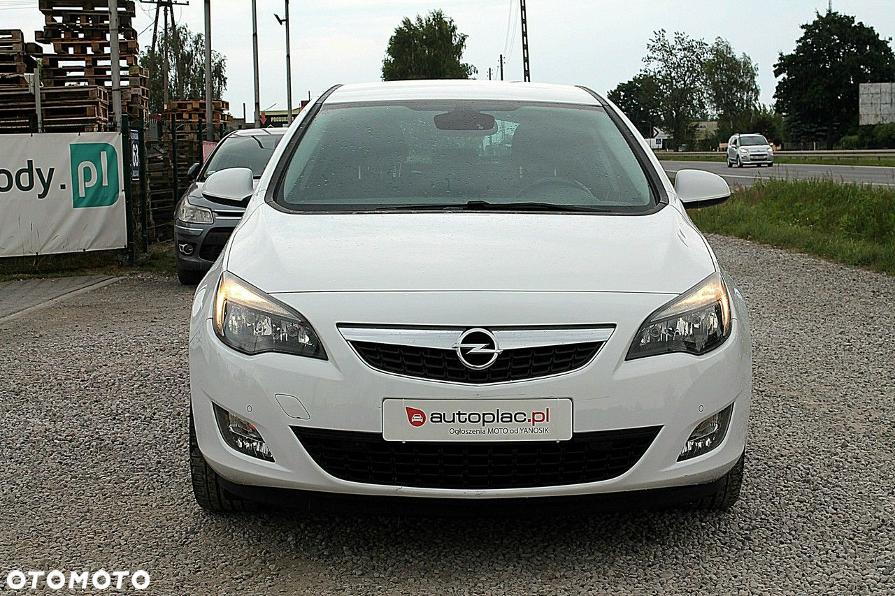 Opel Astra IV 1.4 T Cosmo S&S - 23