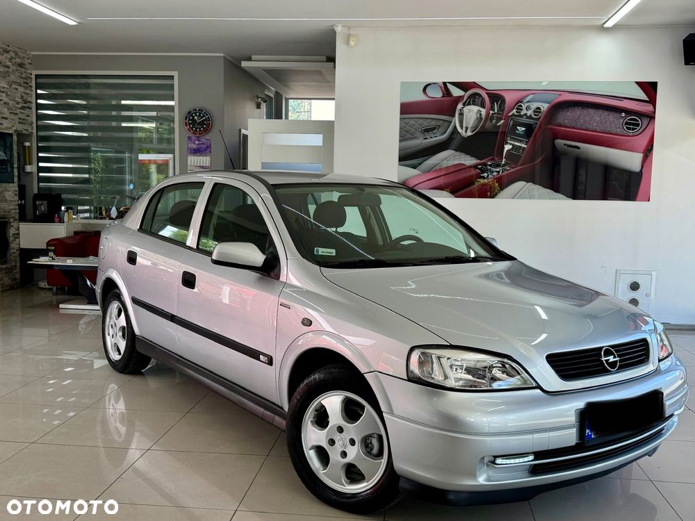 Opel Astra - 2