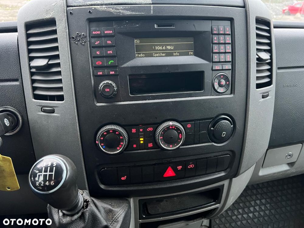 Volkswagen Crafter - 19