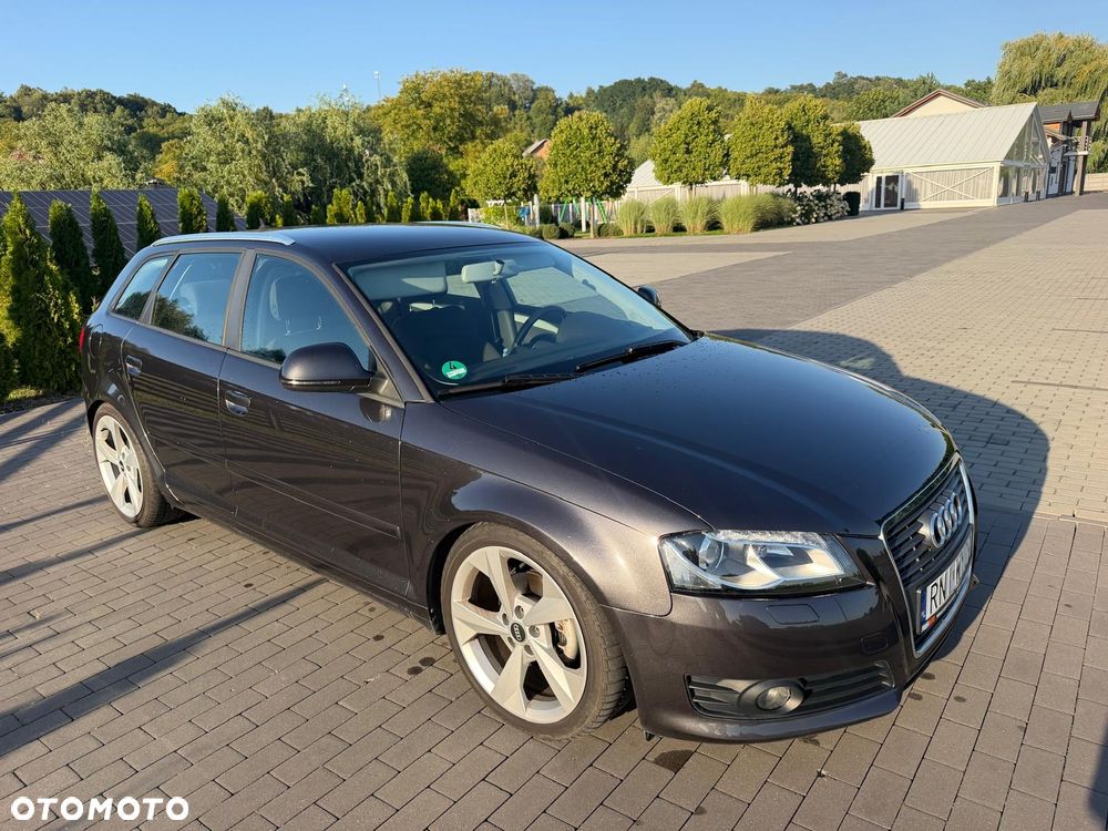 Audi A3 Sportback - 2