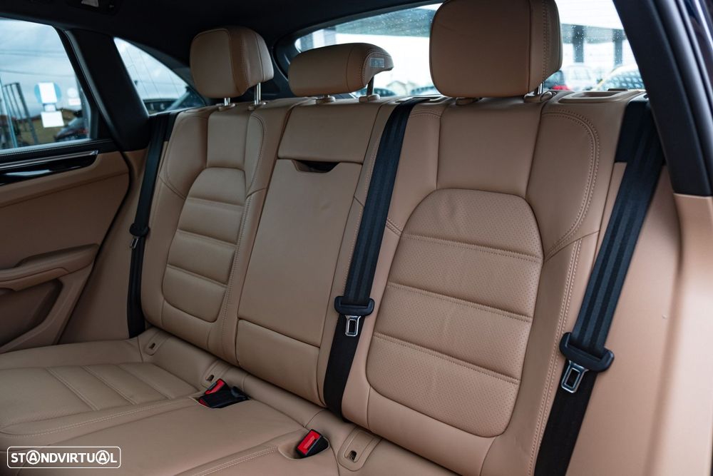 Porsche Macan S - 41