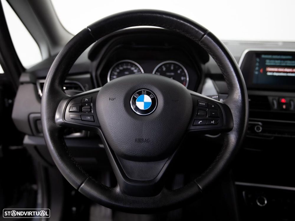 BMW 216 Gran Tourer - 17