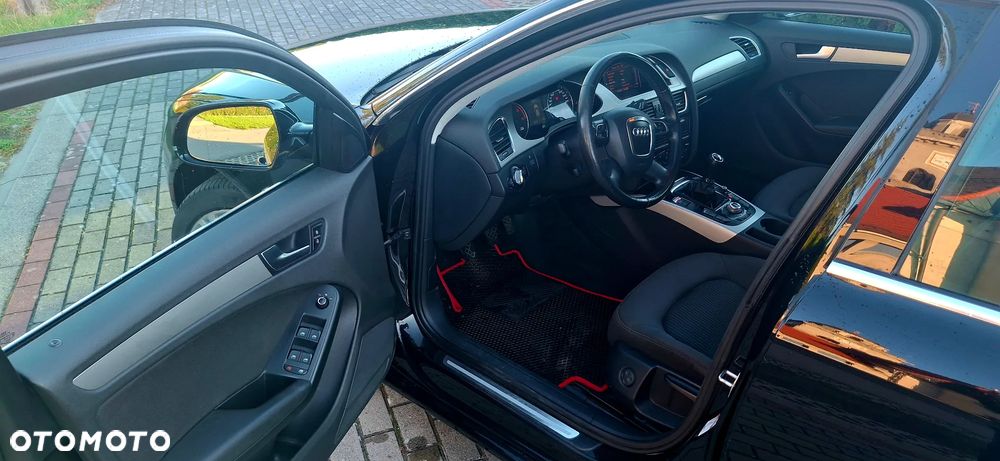 Audi A4 Avant - 8