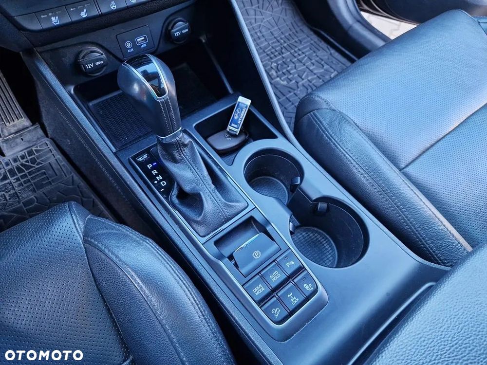 Hyundai Tucson 2.0 CRDi 4WD Automatik Intro Edition - 25