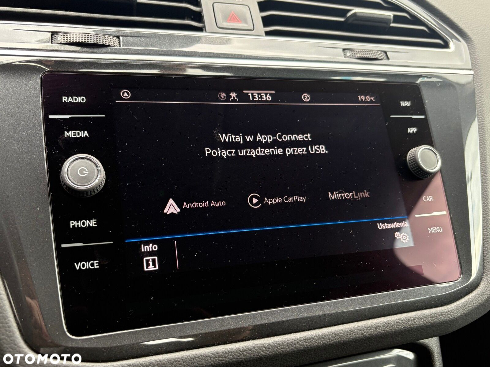 Volkswagen Tiguan 2.0 TDI SCR Elegance DSG - 33