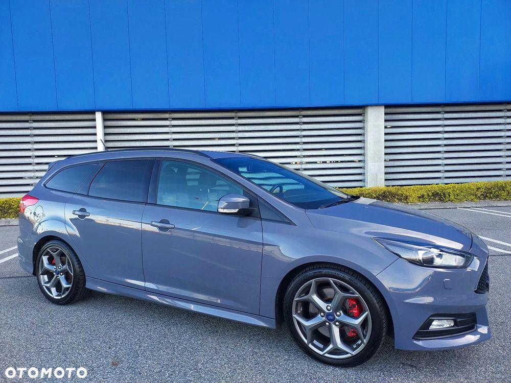 Ford Focus 2.0 TDCi ST - 10
