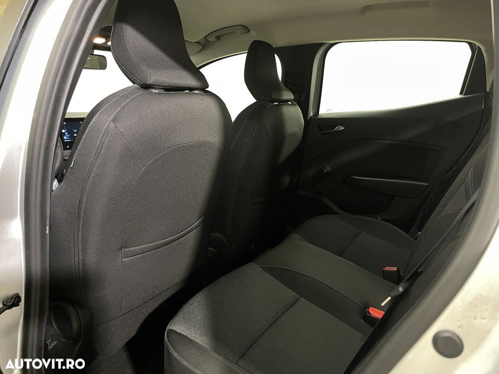 Renault Clio E-TECH 140 BUSINESS EDITION - 12