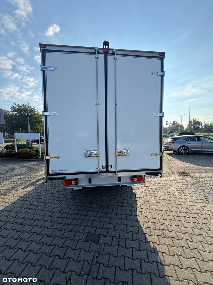 Opel Movano 2,2 180 KM Kontener - 4
