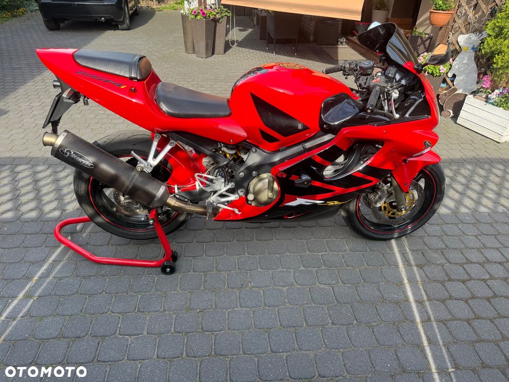 Honda CBR - 4