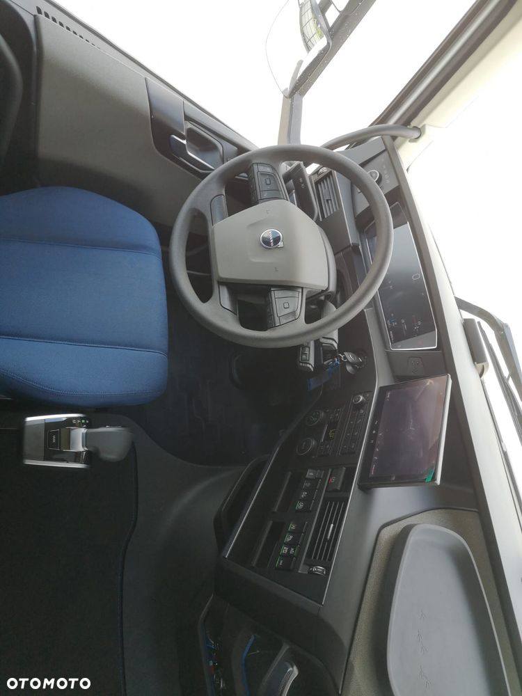 Volvo FH Aero - 8