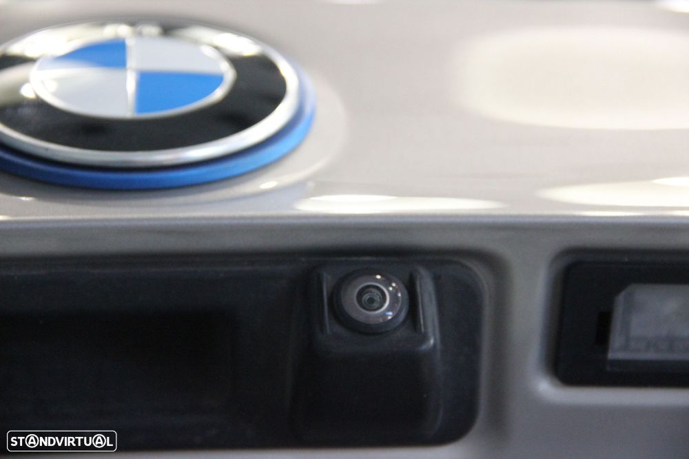 BMW iX3 Impressive - 14