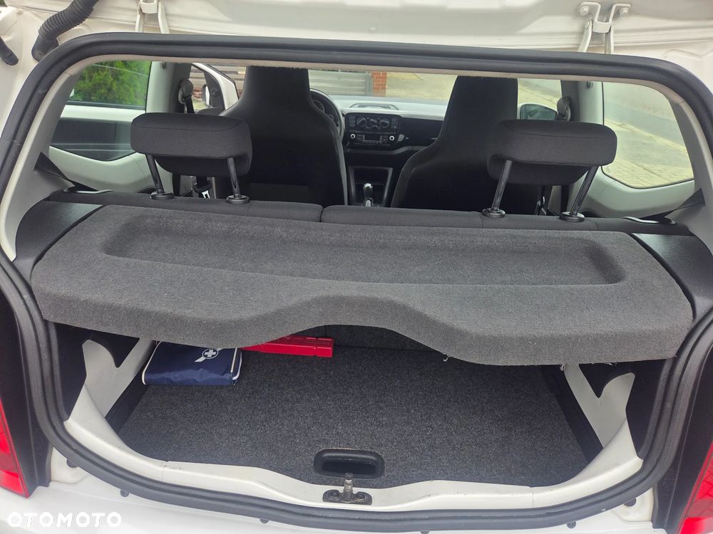Volkswagen up! 1.0 move - 14