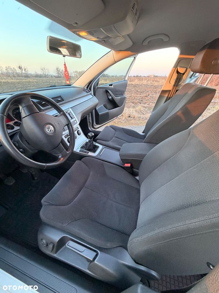 Volkswagen Passat 1.8 TSI Comfortline - 6