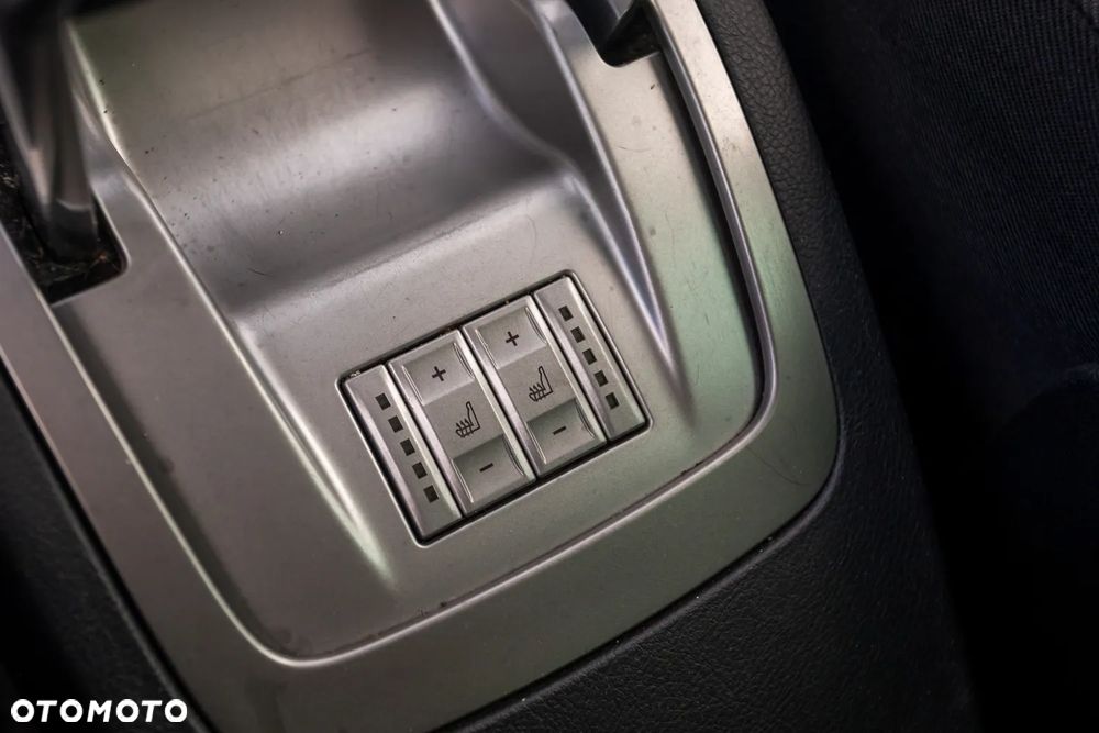 Ford Galaxy - 23