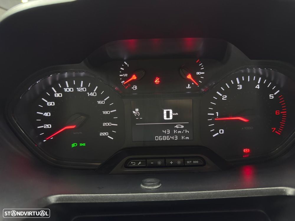 Peugeot Partner 1.6 BlueHDi Outdoor - 31