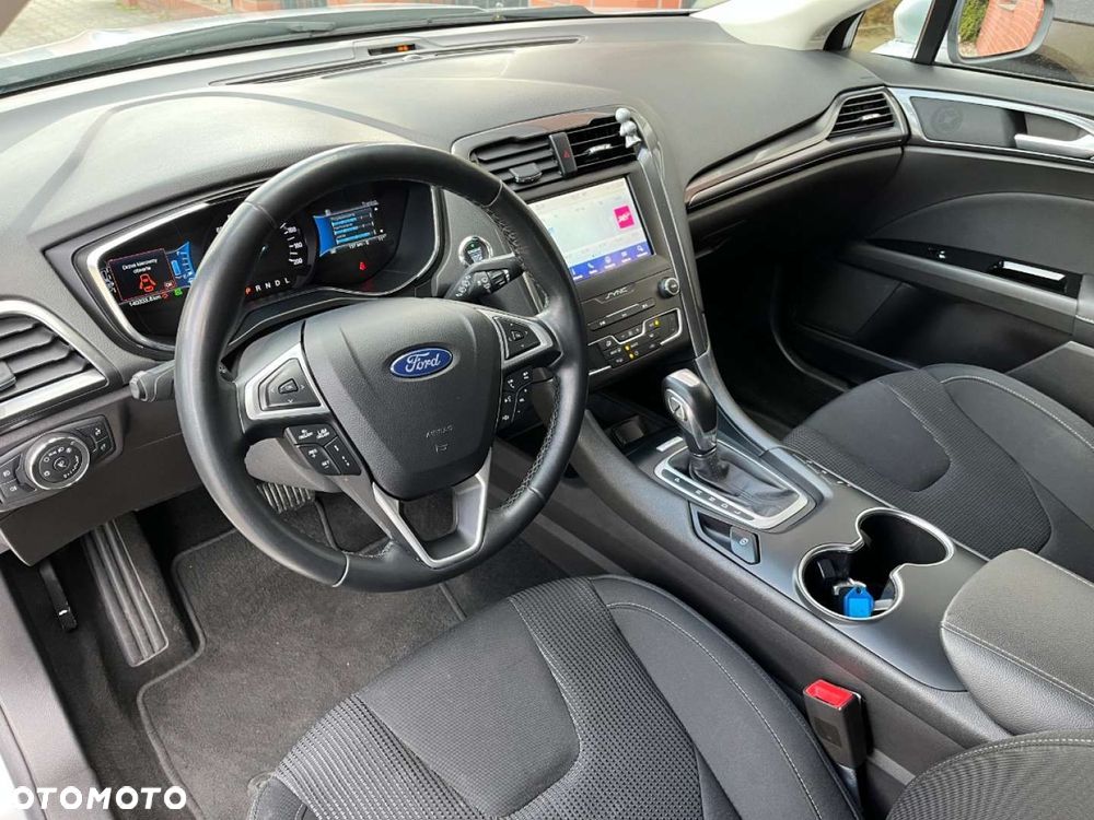Ford Mondeo - 8