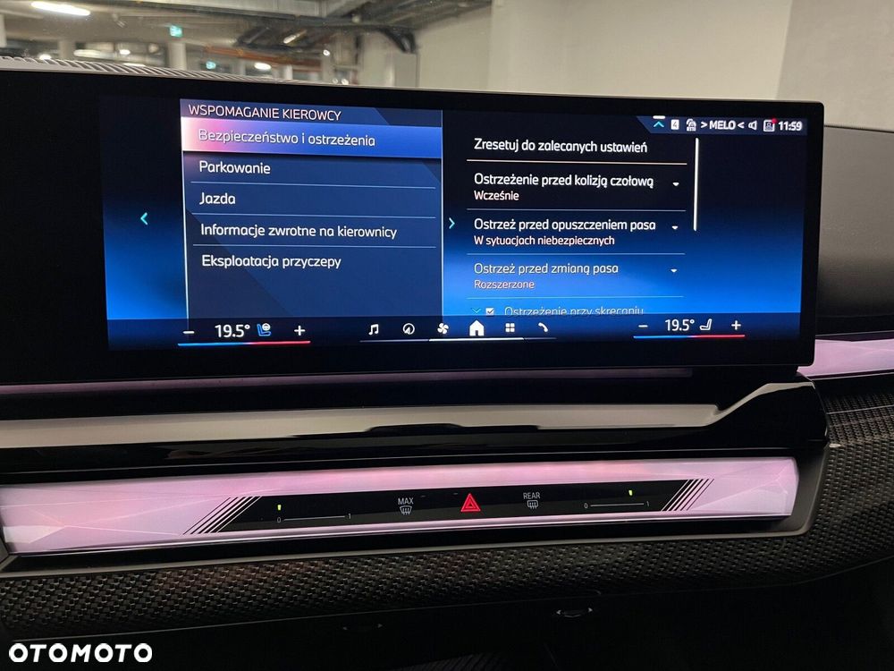 BMW Seria 5 520i mHEV M Sport - 27