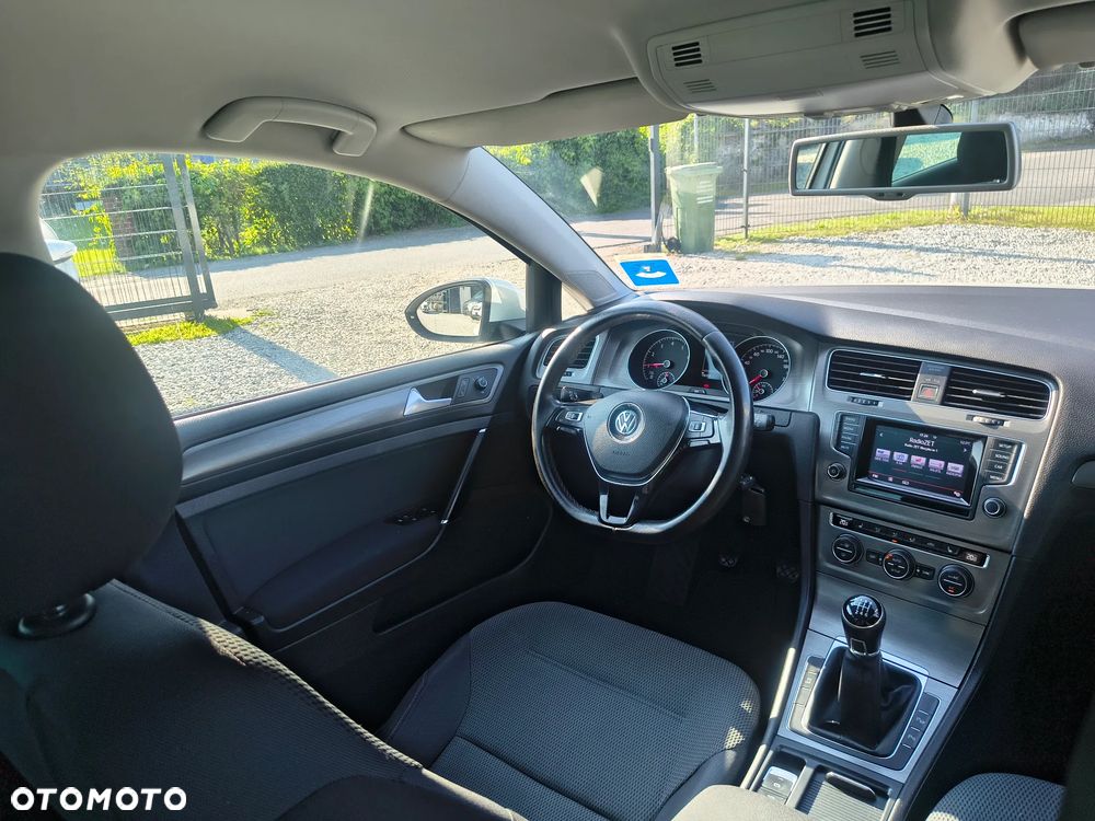 Volkswagen Golf 1.2 TSI BlueMotion Technology Comfortline - 26