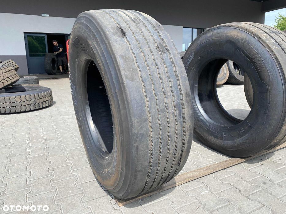 385/65R22.5 Opona BRIDGESTONE R179+ Naczepa r 179 + - 1