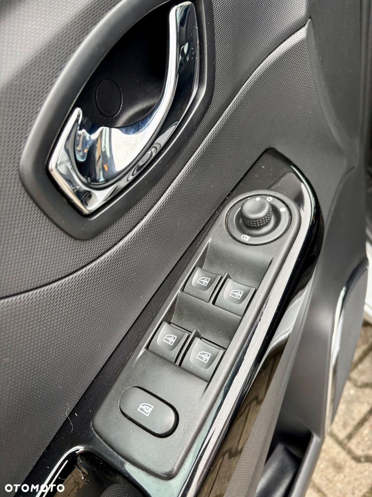 Renault Captur - 10